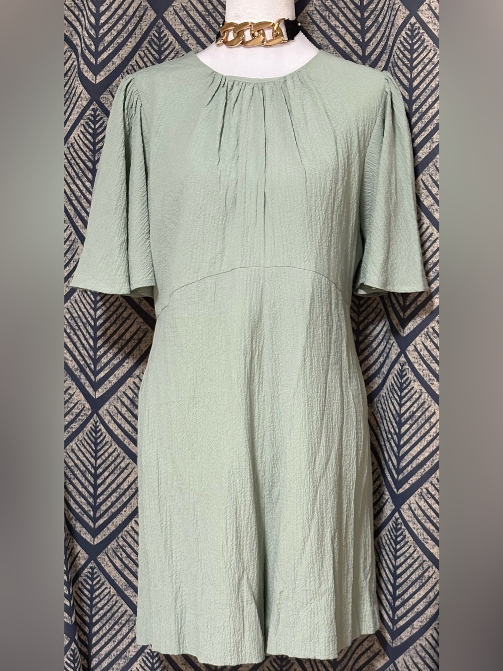 Calvin Klein Sage Green Textured Crepe Flutter Sleeve Romper Jumpsuit Size 8
